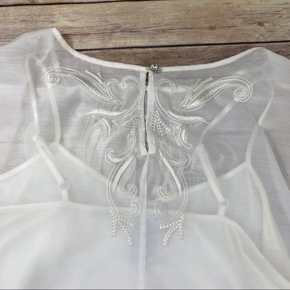 White House Black Market White Lace Blouse - Picture 6 of 8